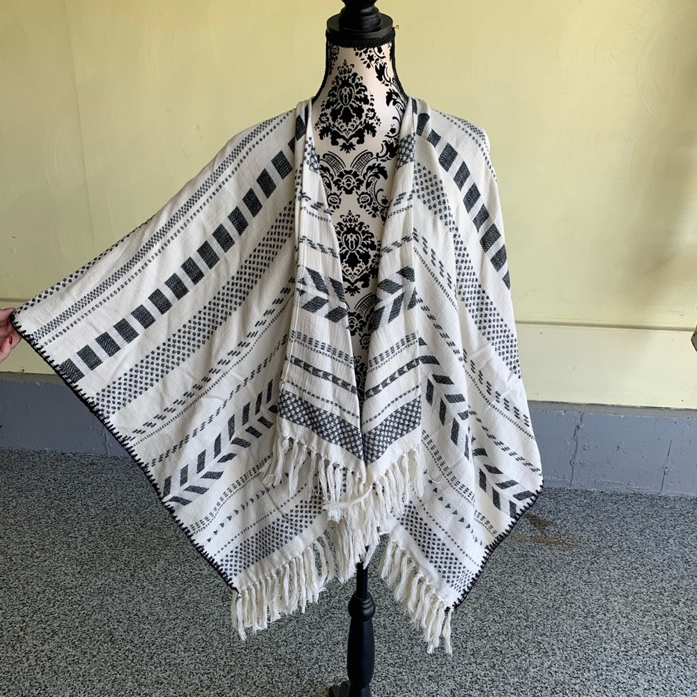 Sweater / Wrap